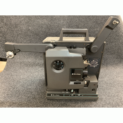 Projecteur 16mm Bell & Howell